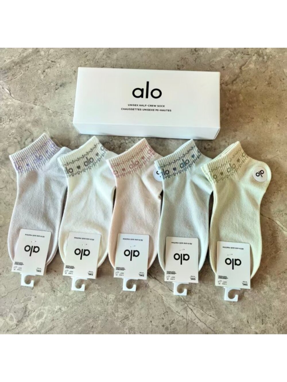 A36- ALO Yoga Women's Delicate Trim Ankle Socks 5-Pair Box Set - NWT